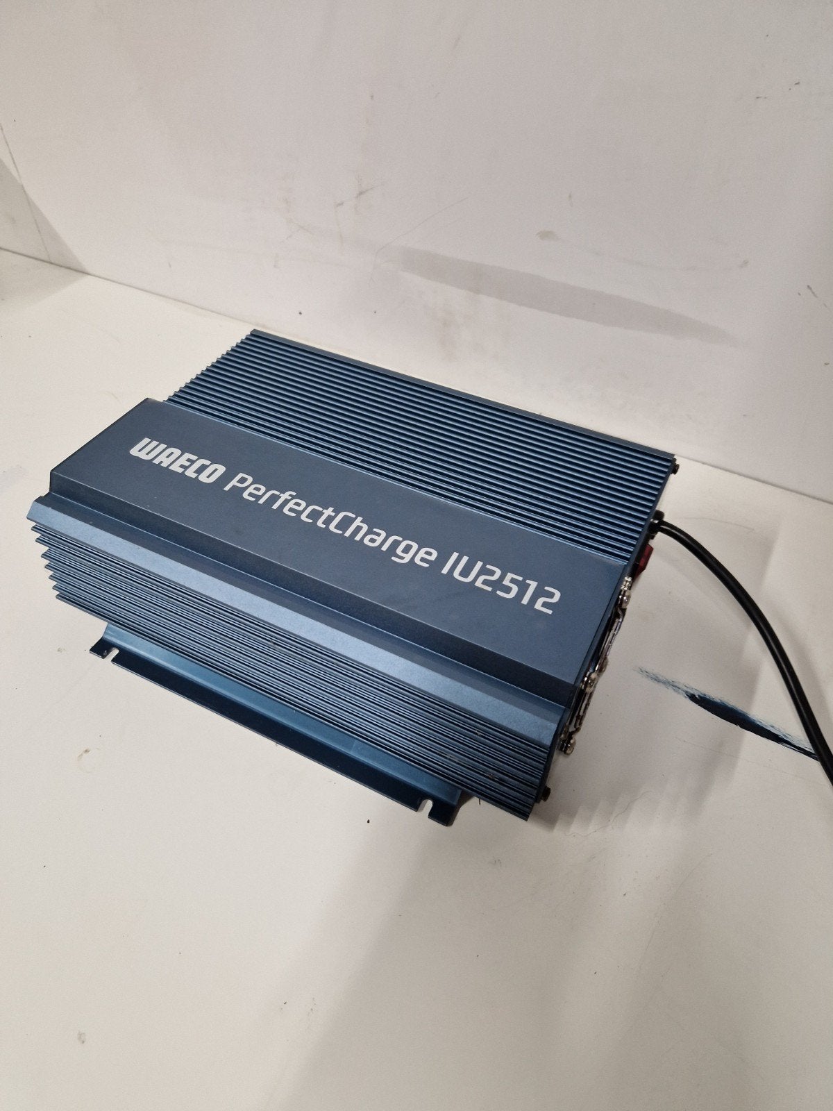 Waeco PerfectCharge IU2512 Automatische Acculader, Ophalen of Verzenden, Gebruikt