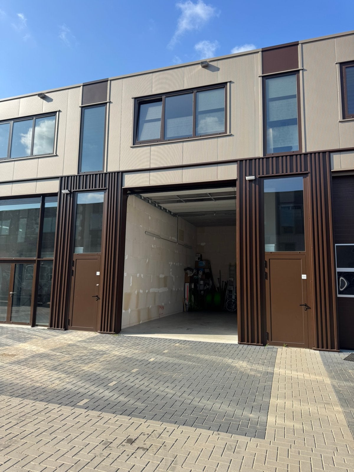 Te huur Overvliet 135 Utrecht, Bedrijfsruimte