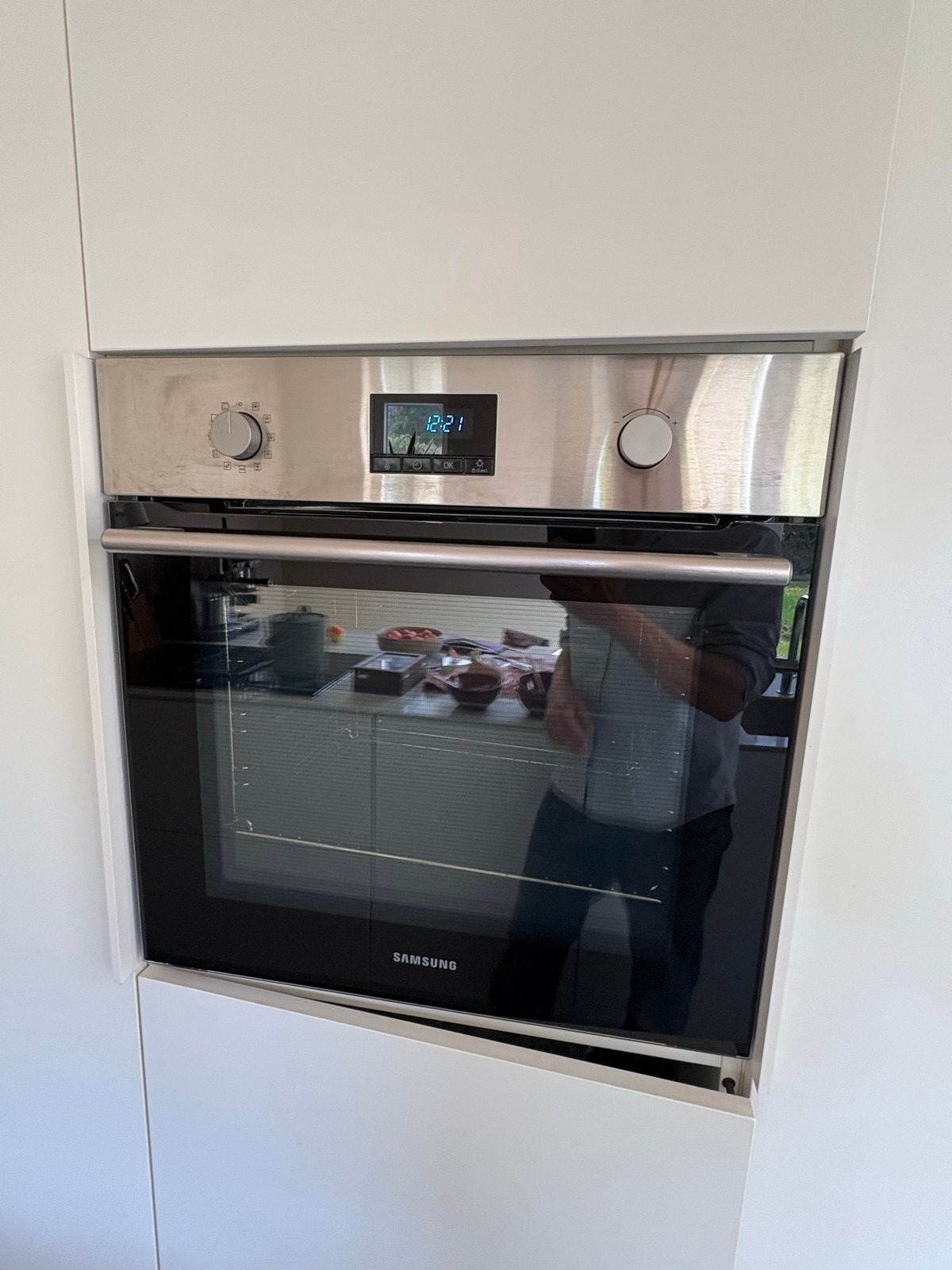 Foto 3 van Complete keukenwand met Samsung oven en Neff koelkast