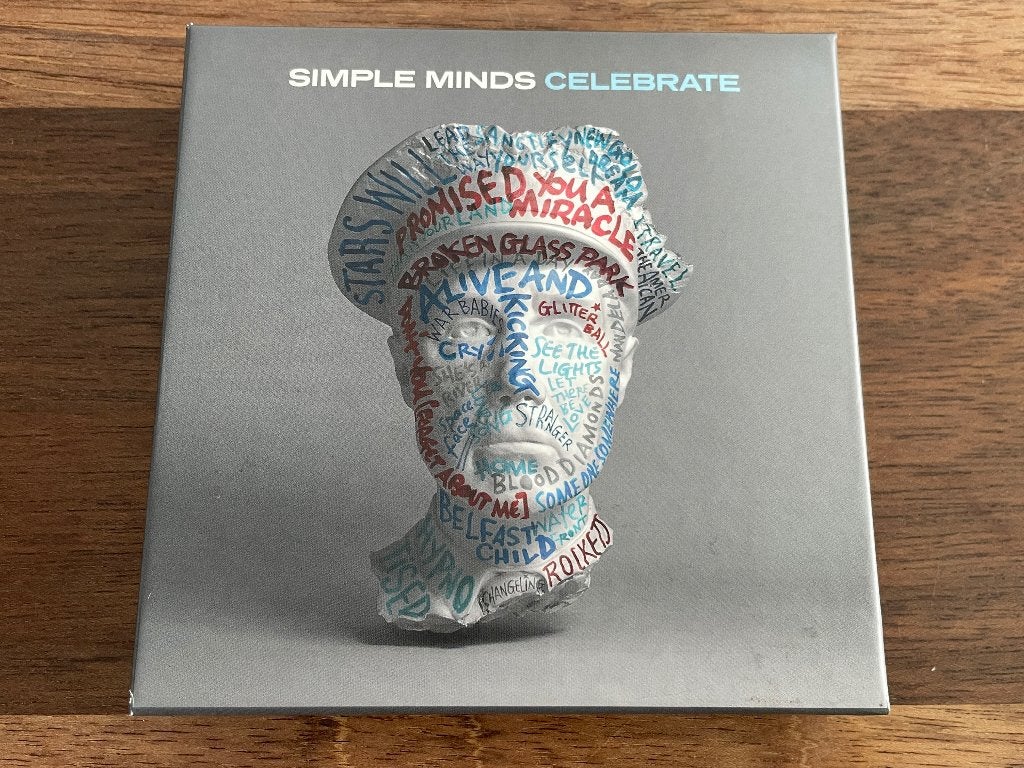 3Cd Box Simple Minds Celebrate Greatest Hits+, Ophalen of Verzenden, Gebruikt, Pop, Boxset
