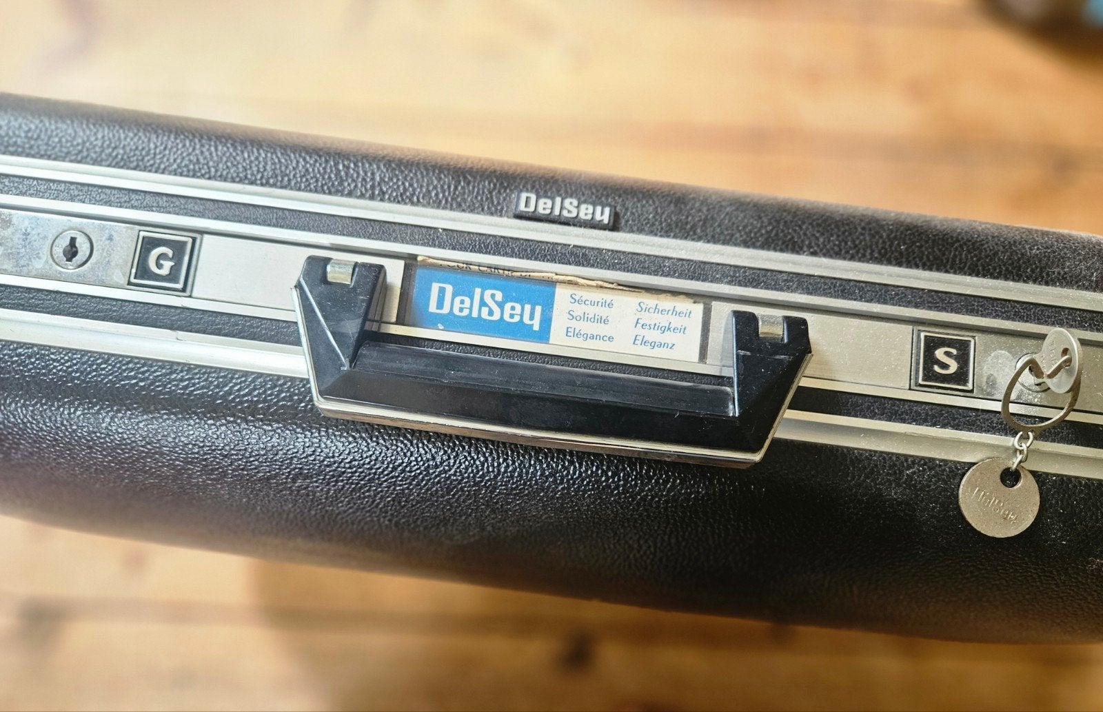 Vintage Delsey Koffer - Zwart, Hard Kunststof, Ophalen