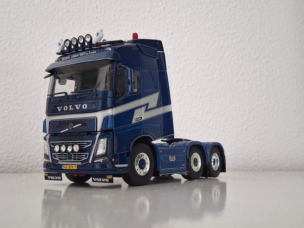 Volvo FH4 Globetrotter van der Wielen, WSi 1/50, Ophalen of Verzenden, Nieuw, Bus of Vrachtwagen, Wsi