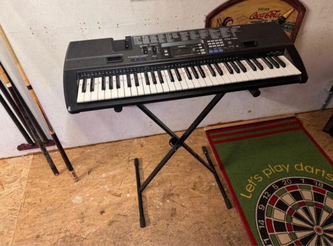 Casio ctk-720, Muziek en Instrumenten, Keyboards, Ophalen, Zo goed als nieuw, 61 toetsen, Casio