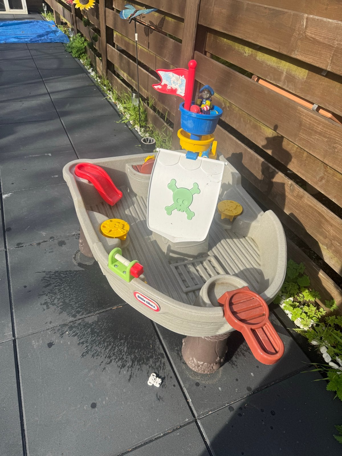Little Tikes Piratenschip Zand- en Watertafel, Ophalen, Gebruikt