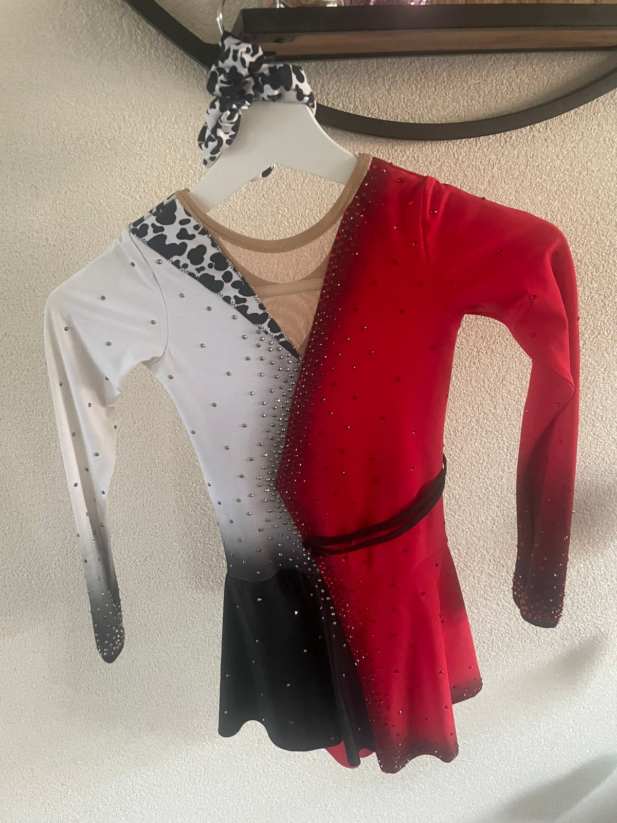 Cruella rolschaats pak, Ophalen of Verzenden, Zo goed als nieuw, Maat 34 (XS) of kleiner, Zonder mouw