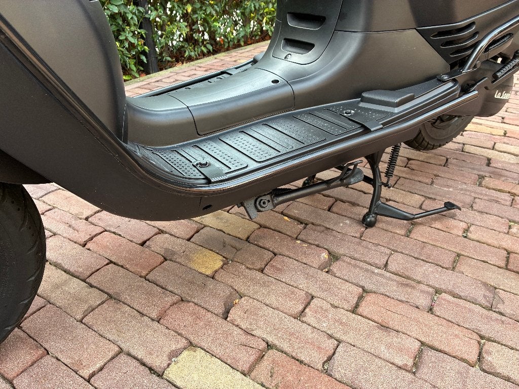 Foto 20 van Scooter 45km La souris Sourini R BJ 2023 in goede staat €725