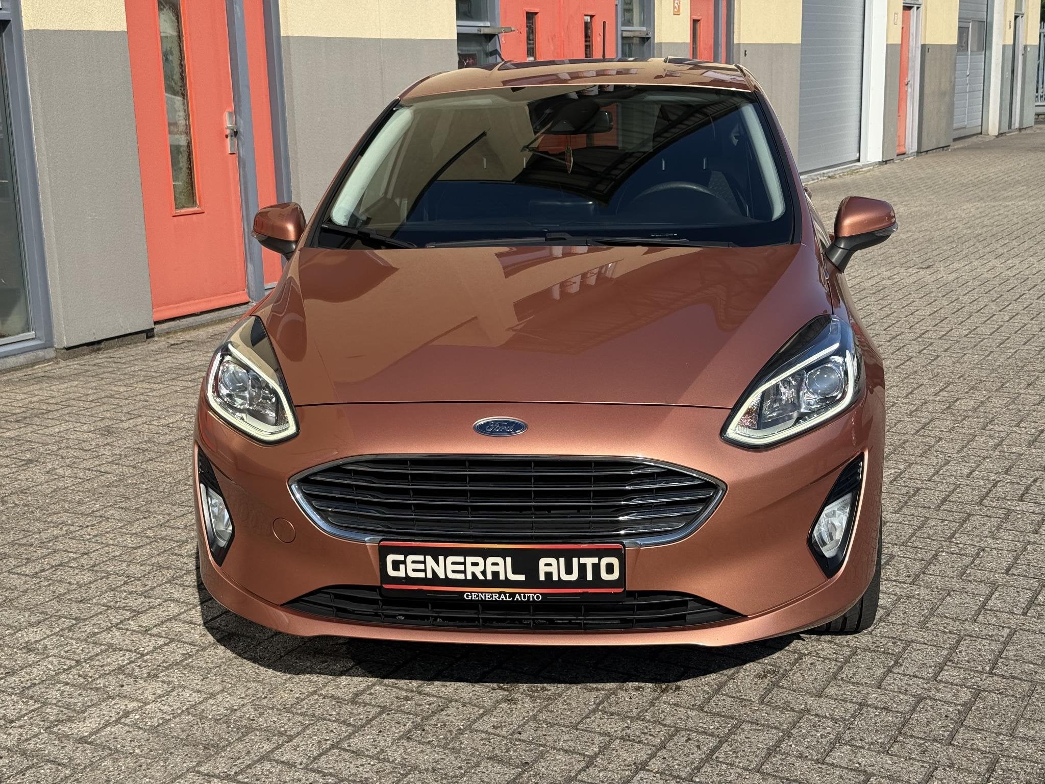 Ford Fiesta 1.1 EcoBoost Titanium Rose Gold,LED, Navi, CarPl, Voorwielaandrijving, Gebruikt, Overige kleuren, 23 km/l