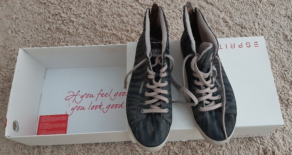 Dames gympen van Esprit maat 38, Kleding | Dames, Overige kleuren, Ophalen of Verzenden, Esprit, Sneakers of Gympen