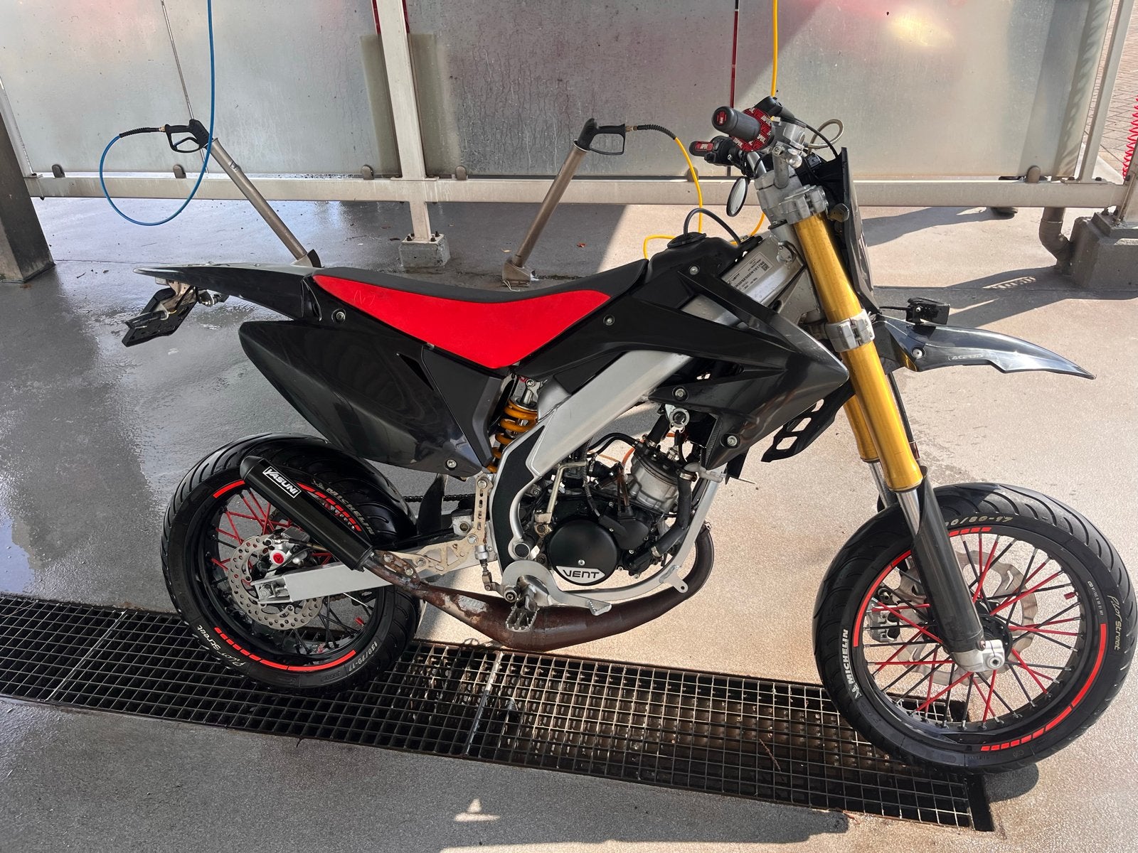 Vent Derapage 50cc Supermotard - Zeer Goede Staat, Ophalen, 6 versnellingen, Maximaal 45 km/u, 49 cc