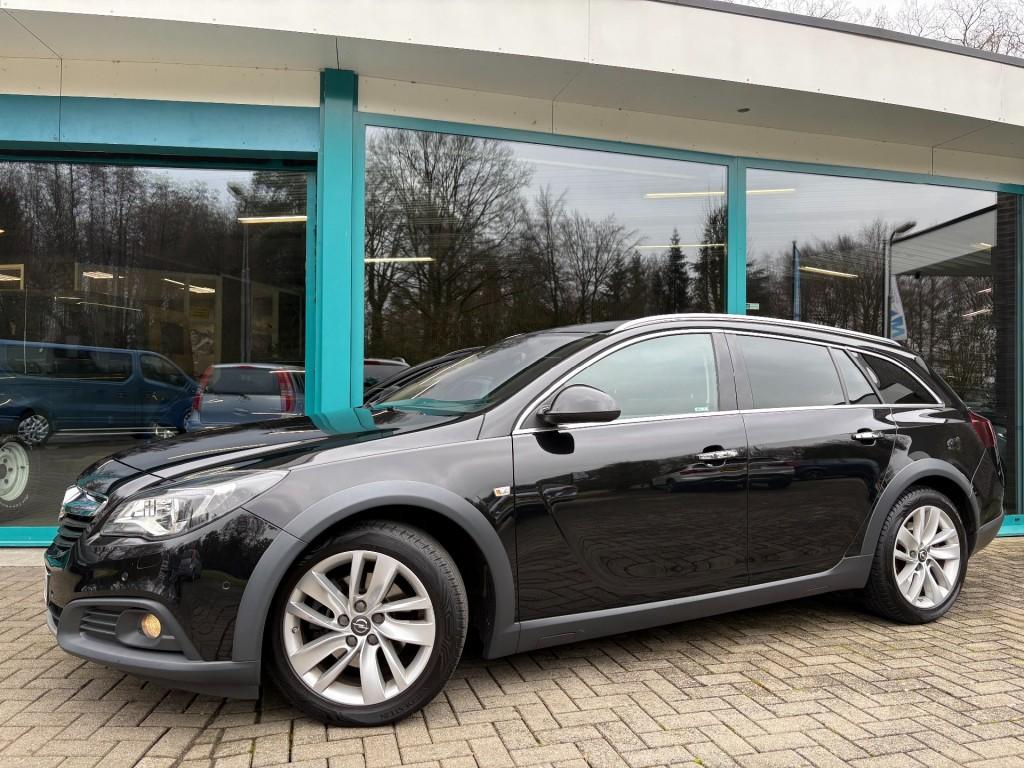 Opel INSIGNIA 1.6 Turbo 170pk SPORT Navi, Xenon, Cruise, 18I, Gebruikt, 4 cilinders, Zwart, Leder
