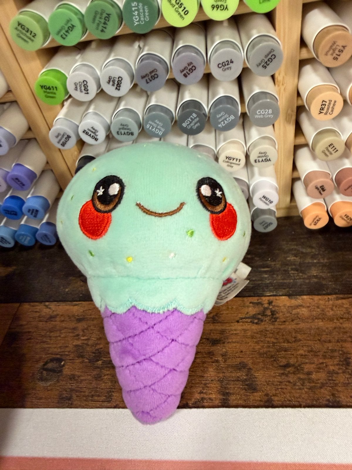 Squishmallows ijsje knuffel - Zo goed als nieuw, Overige karakters, Overige typen, Ophalen of Verzenden, Meerkleurig