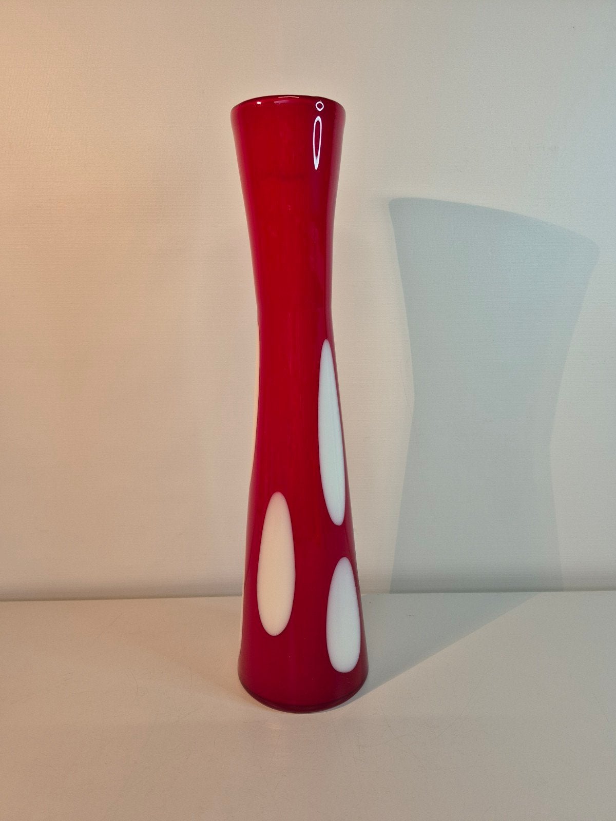 grote murano glazen vaas rood met wit, ., Ophalen of Verzenden, ., Rood
