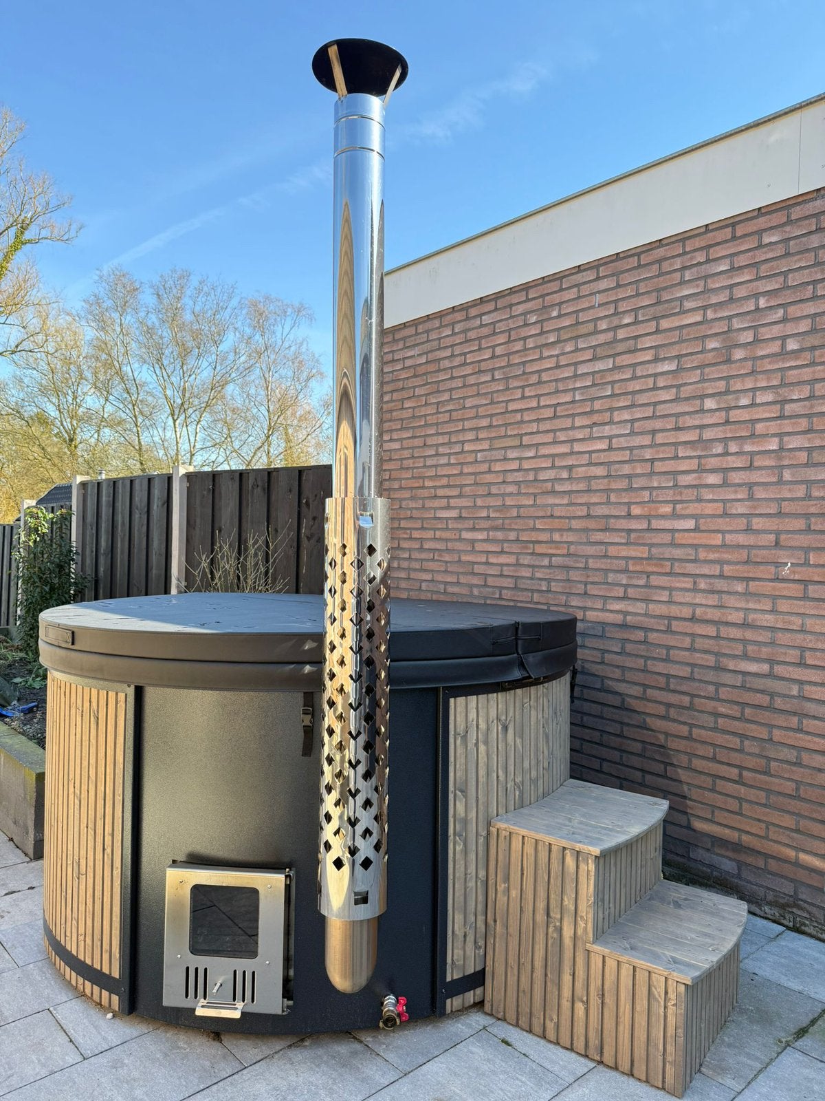 🔥hottub /Jacuzzi +GRATIS isolatiecover t.w.v. €400!, Ophalen of Verzenden, Zo goed als nieuw, Afdekzeil, Vast