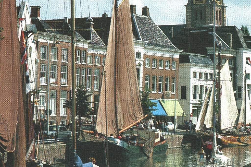 988454	Groningen	80+ hoge der A	_ zegel	Paardesport VHK, Verzamelen, Ophalen of Verzenden, 1980 tot heden, Gelopen, Groningen