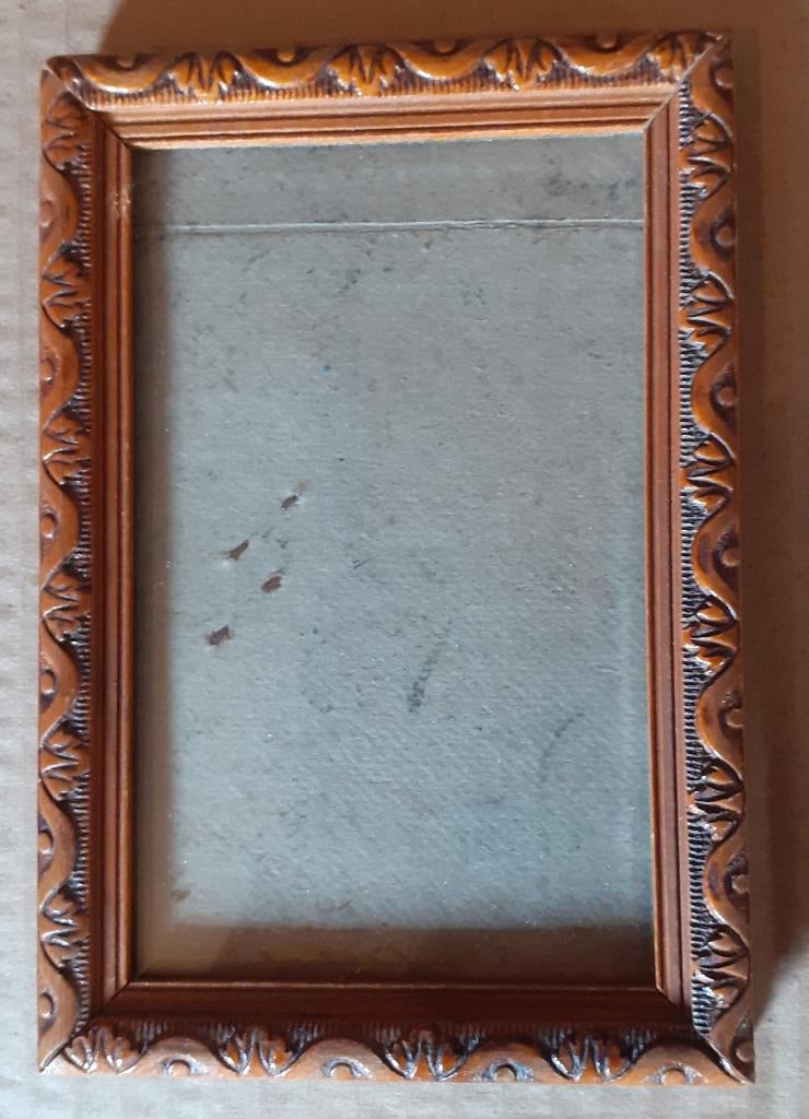 Mooi bewerkt houten fotolijstje. Afmeting 16 x 11 cm, Huis en Inrichting, Woonaccessoires | Lijsten, Minder dan 50 cm, Ophalen of Verzenden
