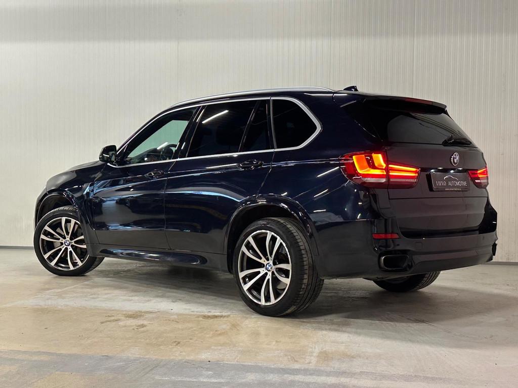 BMW X5 XDrive50i High Executive | PANO | M-SPORT | HUD | HAR, Gebruikt, Zwart, Bedrijf, Vierwielaandrijving