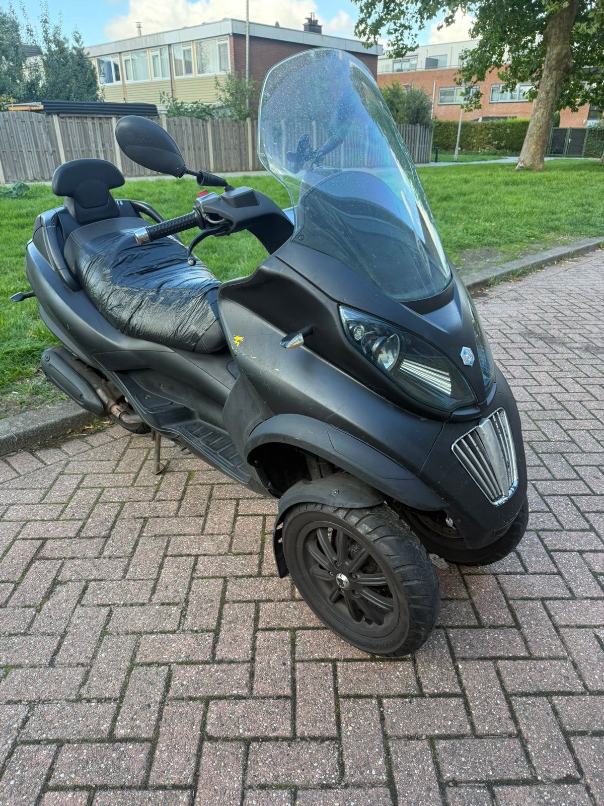 Piaggio MP3 250cc, Ophalen