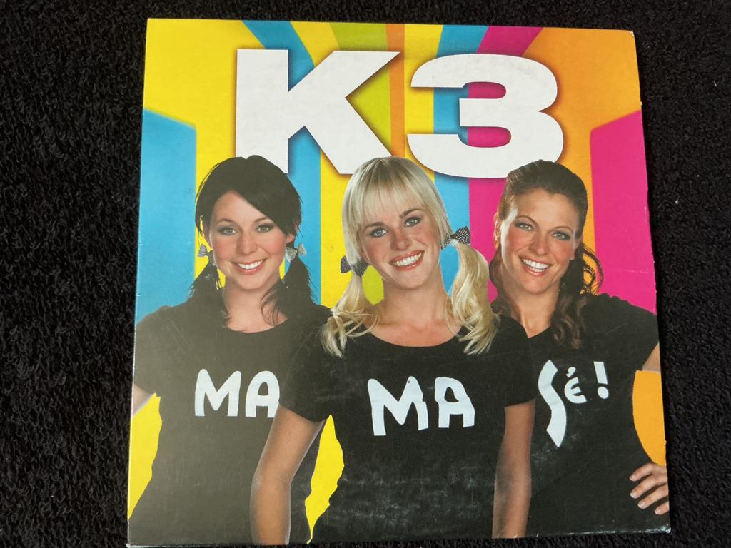 K3, 2 cd-singles cardsleeves, 2 t/m 5 singles, Ophalen of Verzenden, Zo goed als nieuw, Nederlandstalig