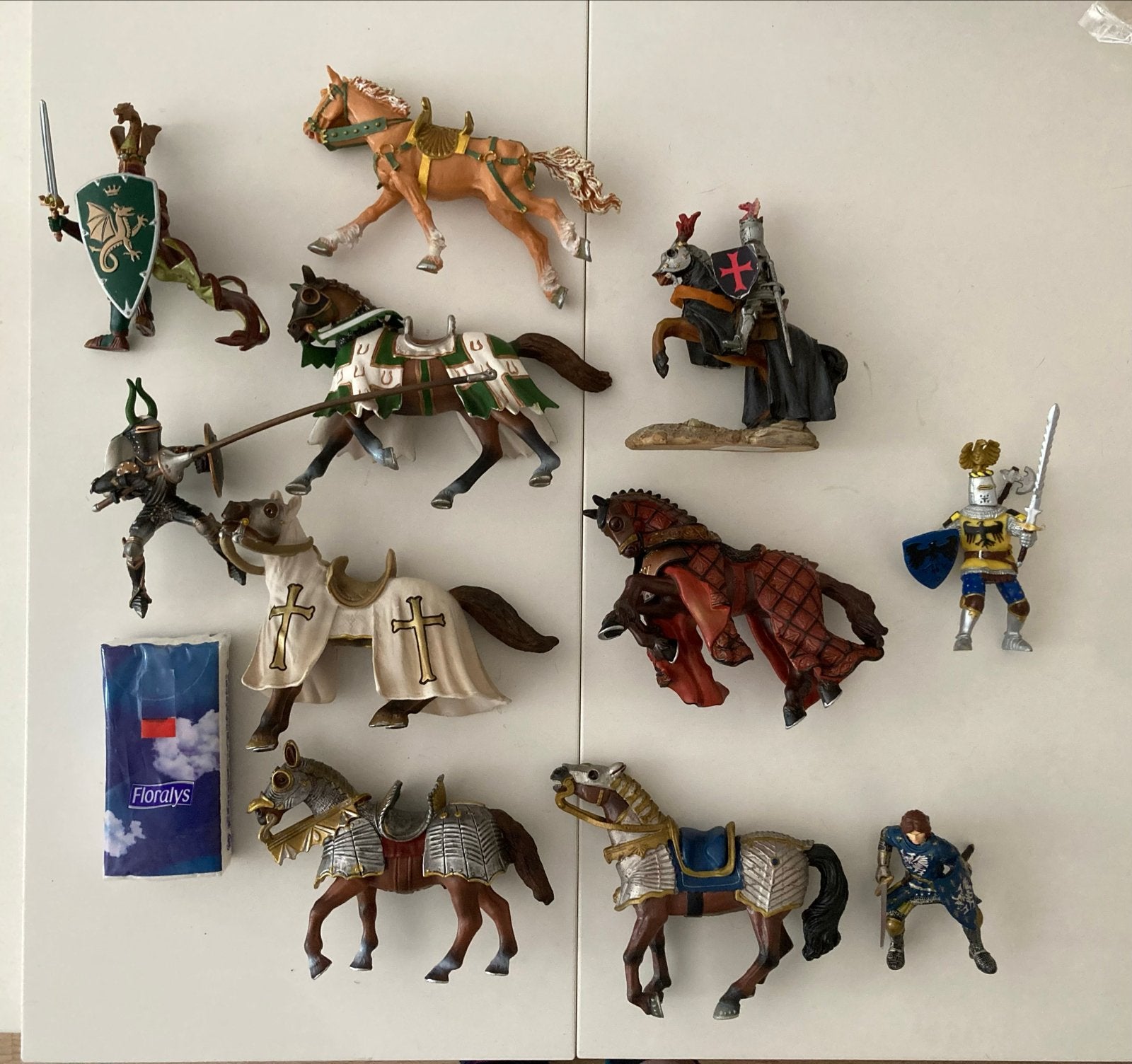 Ridder en paard speelgoedfiguren - Schleich/Papo stijl, Ophalen of Verzenden, Gebruikt