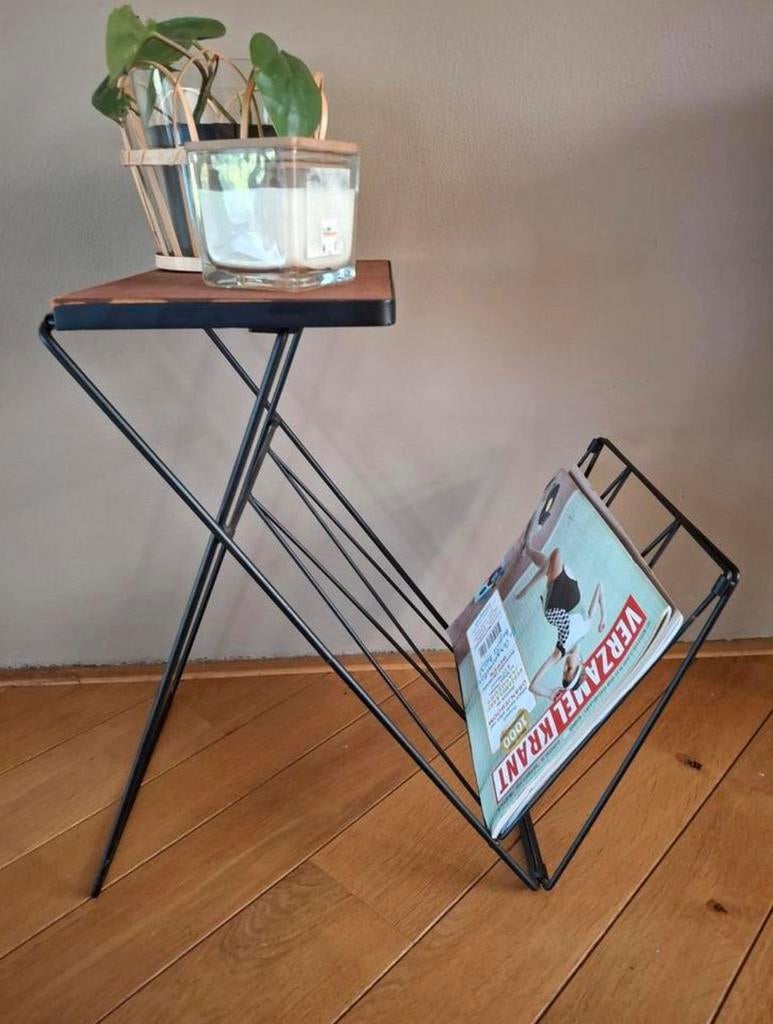 Pilastro stijl/jaren 60/mid century lectuur bijzet tafeltje, Ophalen of Verzenden, Zo goed als nieuw