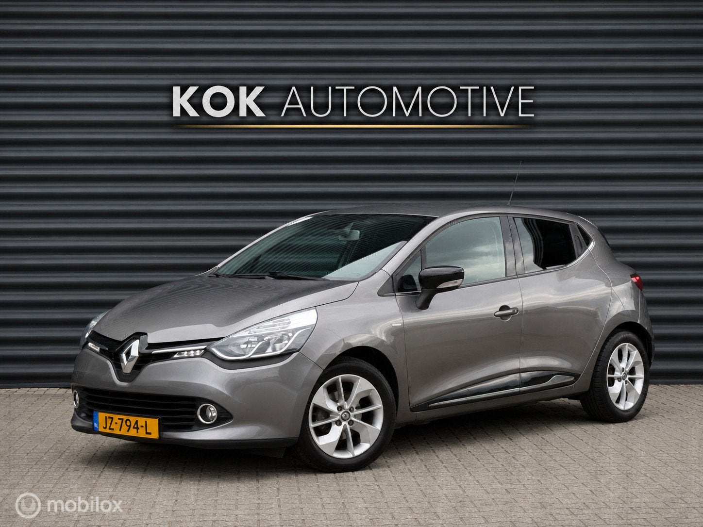 Renault Clio 0.9 TCe Limited|1E EIG|CRUISE|PDC|NAVI|, Auto's, Voorwielaandrijving, Gebruikt, Euro 6, Automatische klimaatregeling