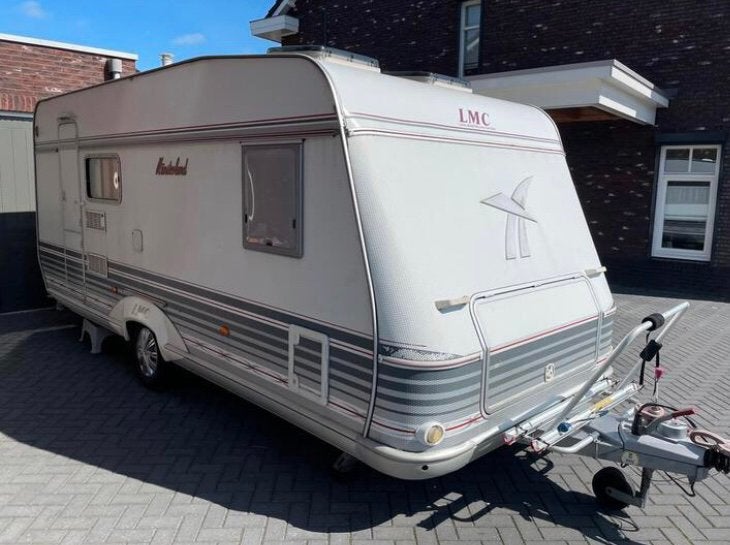 LMC 530 Munsterland caravan met stapelbed, Treinzit, Particulier, Ringverwarming, 5 tot 6 meter