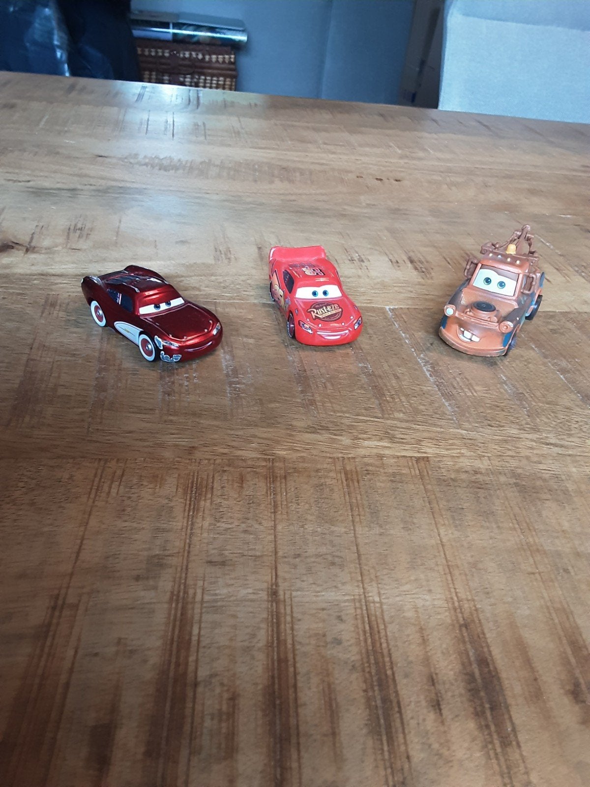 3 Cars autootjes: Bliksem McQueen, Takel en Chick Hicks, Ophalen of Verzenden, Gebruikt