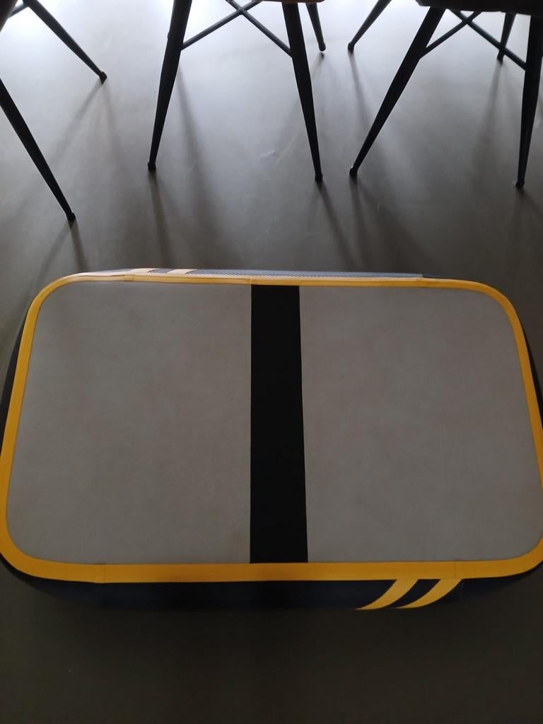 Airtrack 3m x 1m x 10cm met springdeel en accessoires, Ophalen