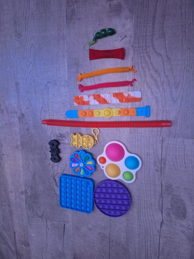12 Fidget Toys, Ophalen, Zo goed als nieuw, Jongen of Meisje