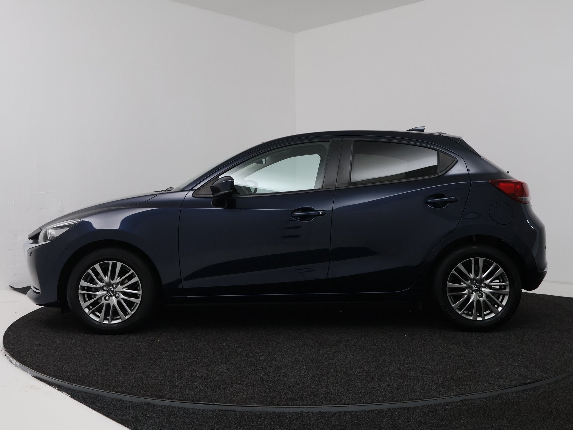 Mazda 2 1.5 Skyactiv-G Luxury Climate contr. | Stoelverwarmi, Auto's, Stof, 4 cilinders, Origineel Nederlands, Bedrijf