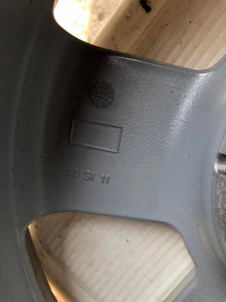 15 inch voor auto Nissan, Ophalen of Verzenden, Zo goed als nieuw