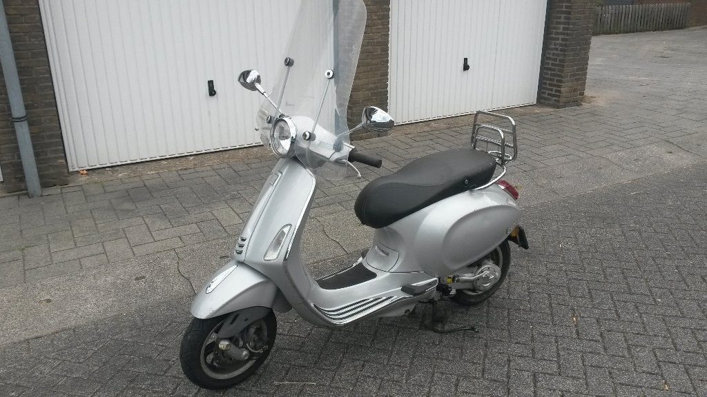 vespa primavera 2017, geel kenteken, inruil mogelijk, Fietsen en Brommers, Scooters | Vespa, Overige modellen, Ophalen of Verzenden