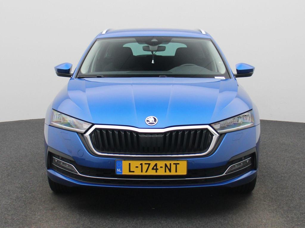 Skoda Octavia Combi 1.0 TSI Style | STOELVERWARMING | PARKEE, Auto's, Skoda, 12 maanden, Stof, Gebruikt, Blauw
