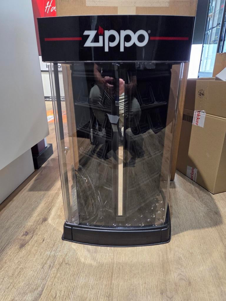 Zippo Display Vitrine - Perfect voor Verzamelaars, Ophalen of Verzenden, Zo goed als nieuw, Overige typen