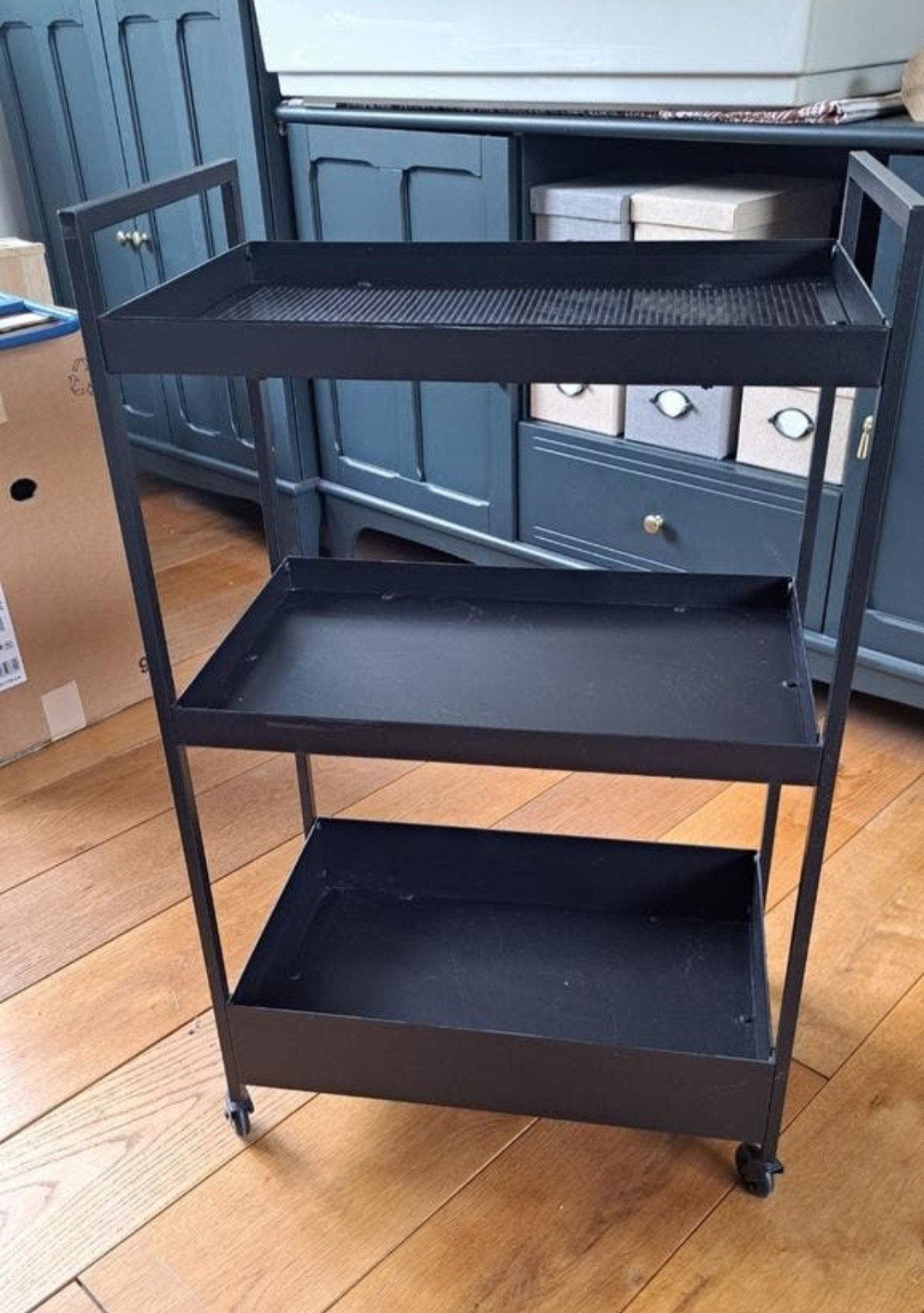 Ikea Zwart metalen trolley/serveerwagen met 3 planken, Ophalen, Zo goed als nieuw