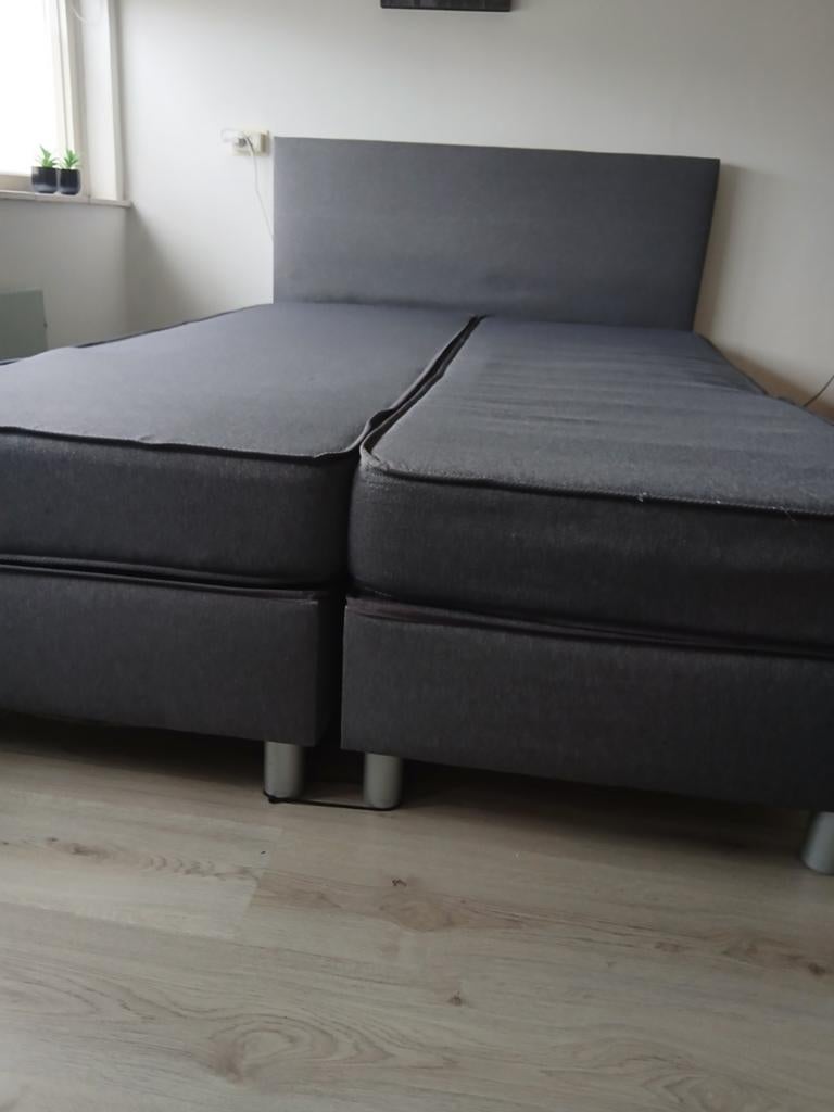 Boxspring 140x200, Tweepersoons, Zo goed als nieuw, 140 cm, Ophalen of Verzenden