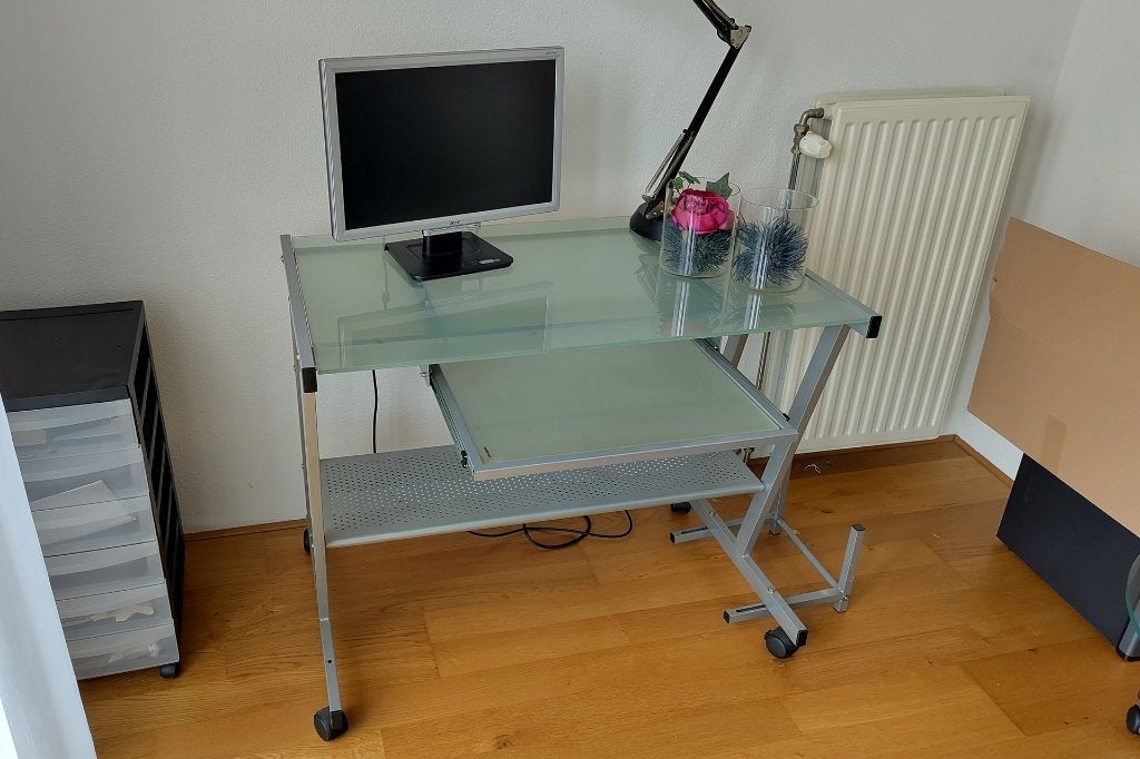 Computertafel, Huis en Inrichting, Ophalen, Gebruikt, Met wielen, Industrieel