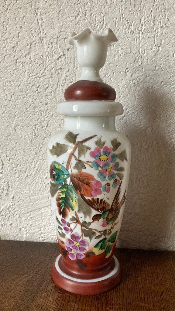 Antieke vaas kaststel - melkglas opaline - met beschadiging, Ophalen of Verzenden