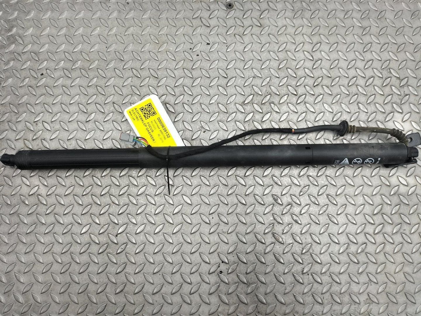 FORD FOCUS ST-Line ACHTERKLEP GASVEER / ELEKTRISCHE SPINDEL, Ophalen of Verzenden, Gebruikt, Stiba lid
