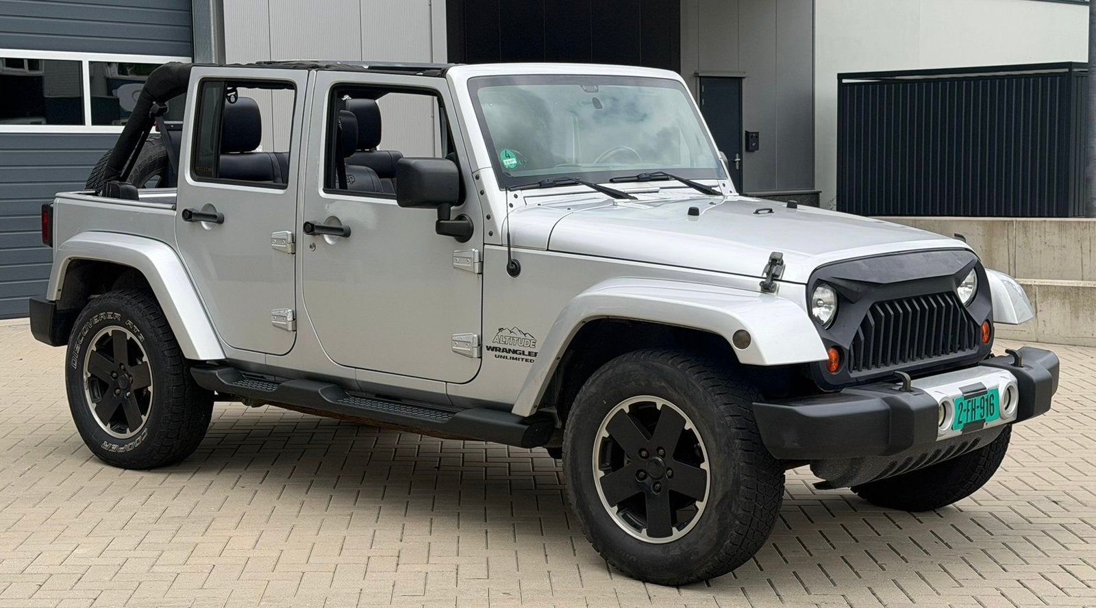 ‼️JEEP WRANGLER JK 3.6 284PK SAHARA BLACK EDITION HARDTOP‼️, USB, Euro 5, Zwart, 2000 kg