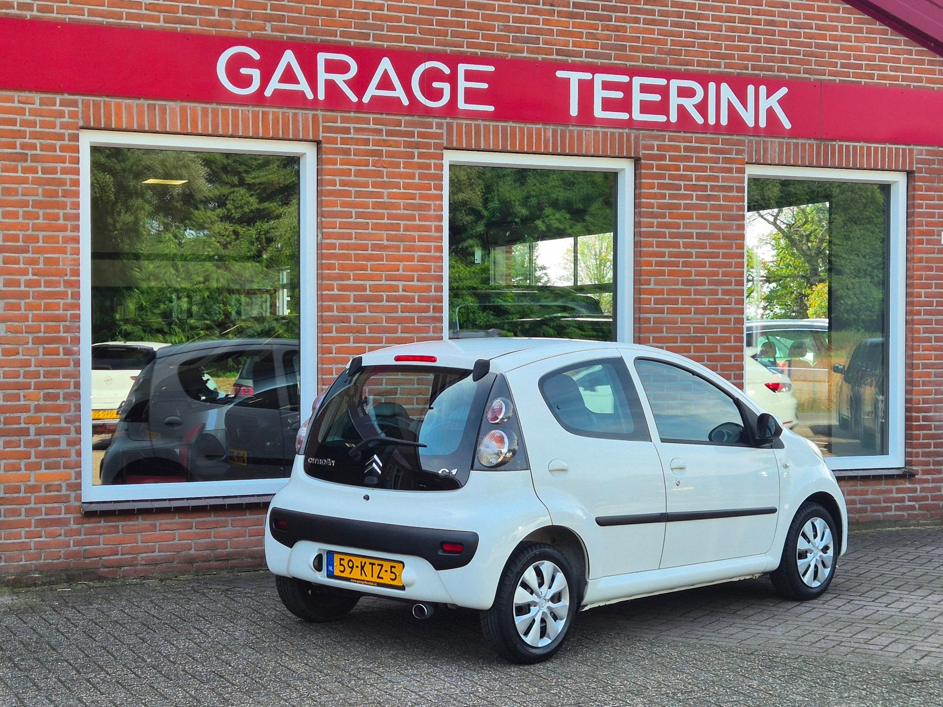 Citroen C1 1.0-12V Ambiance 68PK 5drs airco, elektr.ramen, r, Voorwielaandrijving, Stof, Gebruikt, 4 stoelen