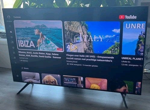 Luxe model ---- Samsung--- Smart---- 65 inch---, Ophalen of Verzenden