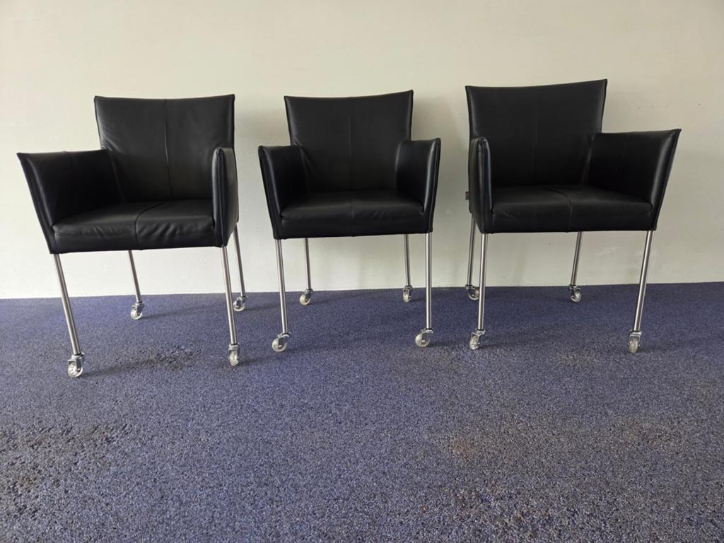 Movani eet tafel stoelen, Ophalen
