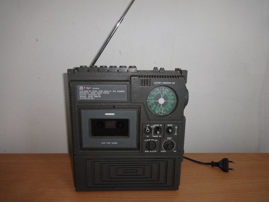 Tokyo NR-49L2, Ophalen of Verzenden, Gebruikt, Transistorradio