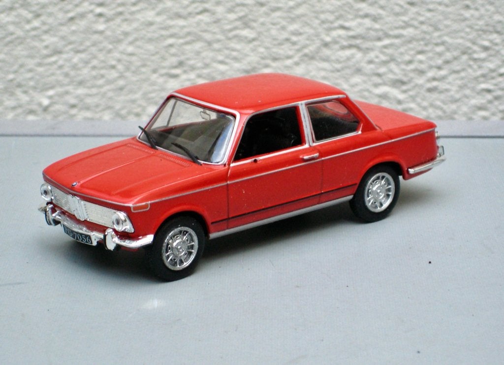 BMW 1602 1972 rood De Agostini 1:43, Hobby en Vrije tijd, Modelauto's | 1:43, Ophalen of Verzenden, Nieuw, Auto, Overige merken
