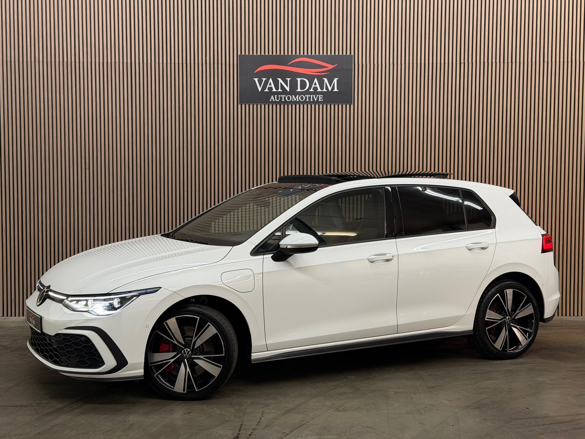 Volkswagen Golf 1.4 eHybrid GTE 2021 PANO IQ-LIGHTS CAMERA T, Dealer onderhouden, Gebruikt, 4 cilinders, 150 pk