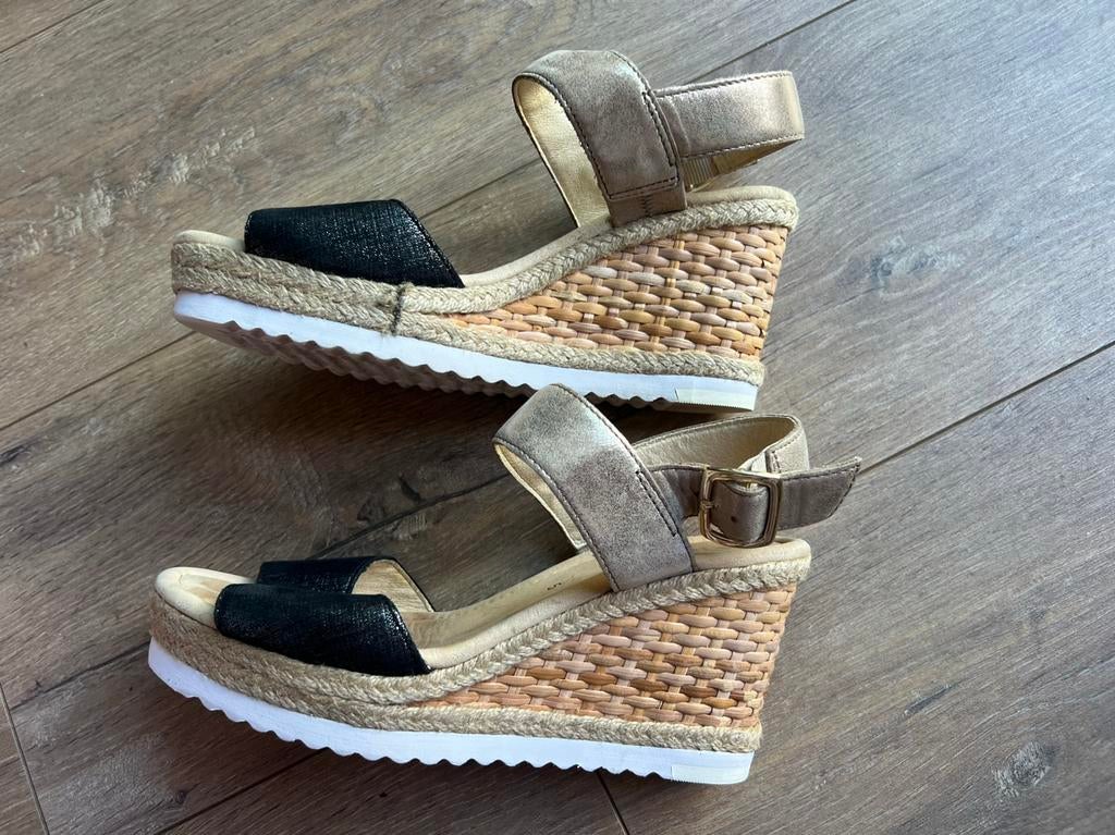 Gabor hele leuke sleehakken maat 5 is 38 schoenen, Schoenen met lage hakken, Zwart, Ophalen of Verzenden, Zo goed als nieuw
