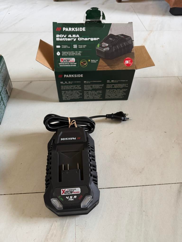 Parkside acculader 20v 4.5A, Ophalen of Verzenden, Nieuw, Minder dan 600 watt, Overige typen