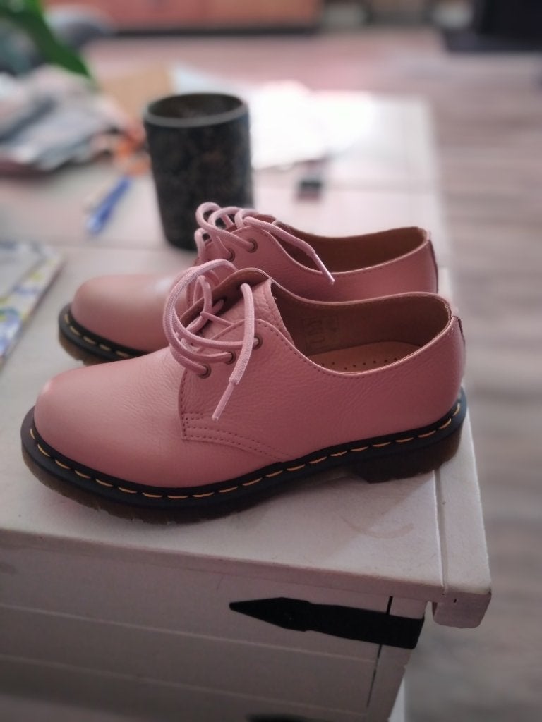 Dr martens schoenen bijna gratis, Kleding | Dames, Schoenen, Ophalen, Nieuw, Dr. Martens, Roze