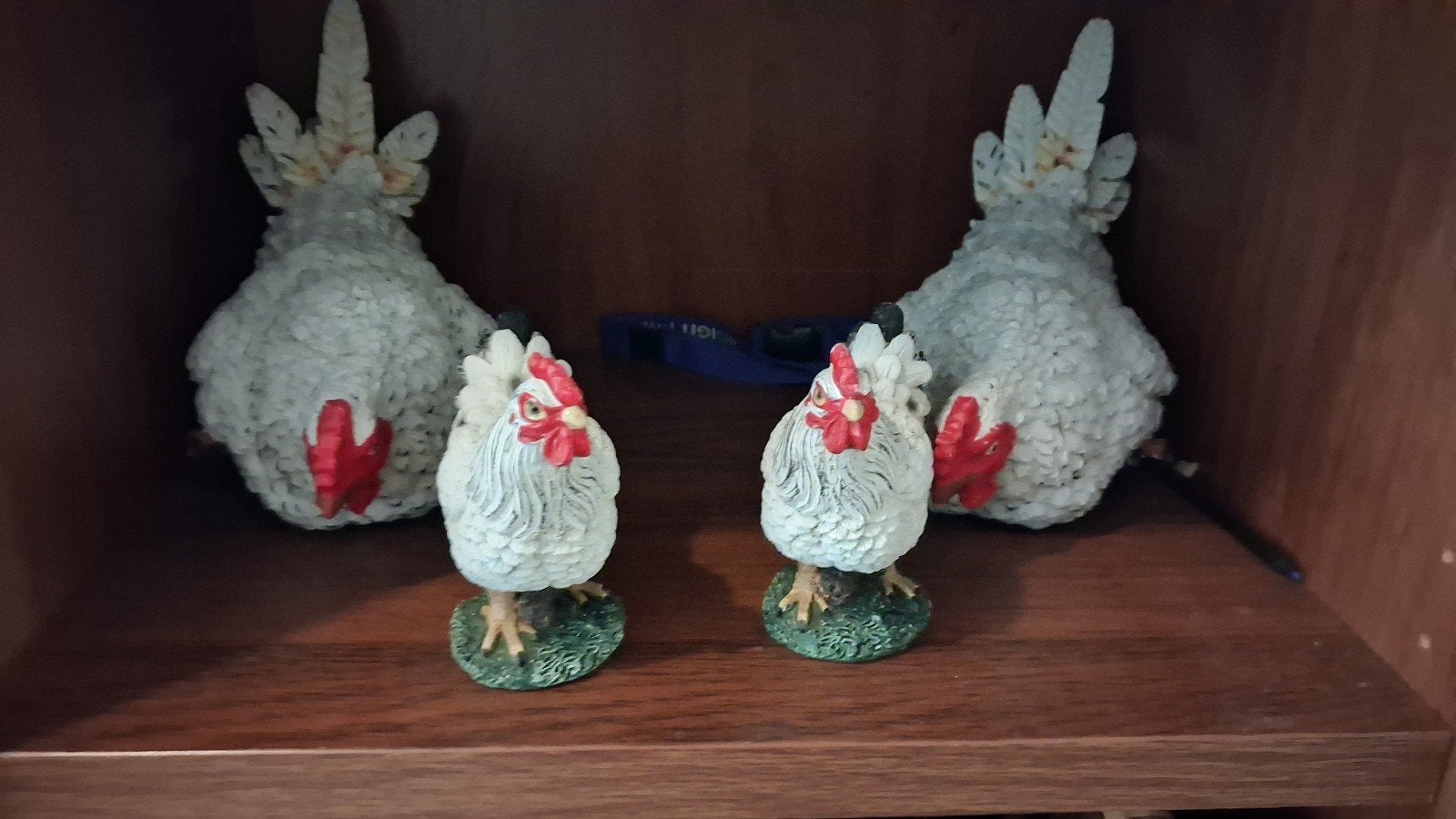 Set van 4 decoratieve kippenbeeldjes, Ophalen of Verzenden, Gebruikt, Boerderijdier, Beeldje of Figuurtje